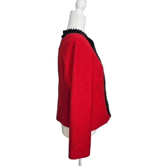 NWT Pendleton red w/ black trim merino wool long sleeve large petit blazer coat - Picture 4 of 8